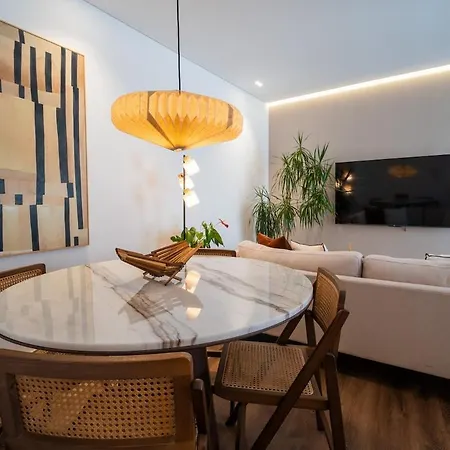 Buganvilia House Carmo Historic Charm *
