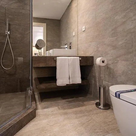Buganvilia House Carmo Historic Charm Faro